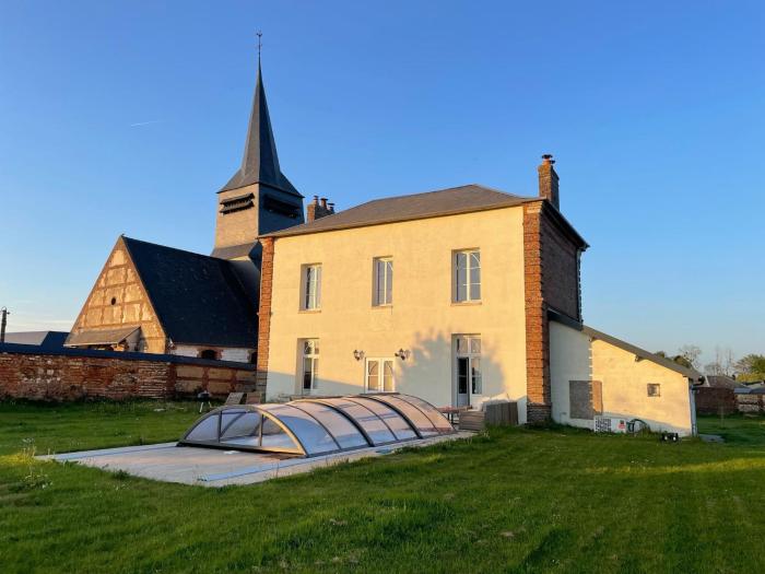 Presbytère avec piscine chauffée