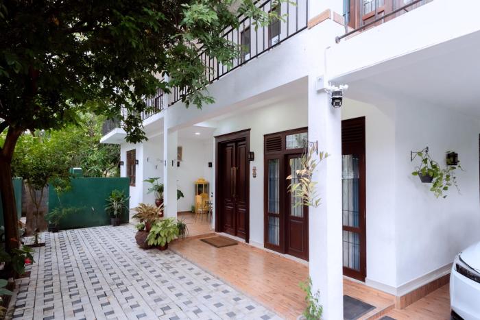 Villa Wings Airport Transit