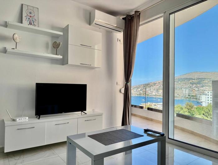 White Residence - Malgorzata