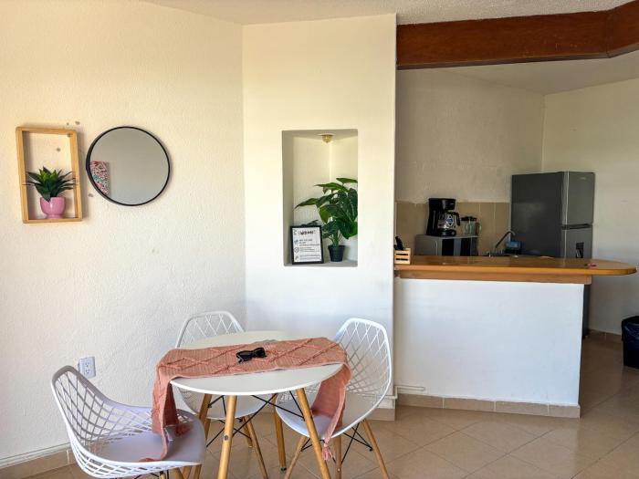1BR in Villas Marlin, beach access and pools