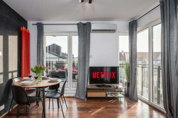 Lumina I 3-room Apartment with Large Terrace I AC I Balcony