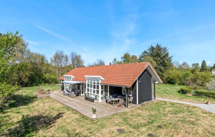 Cozy Home In Vejby With Sauna