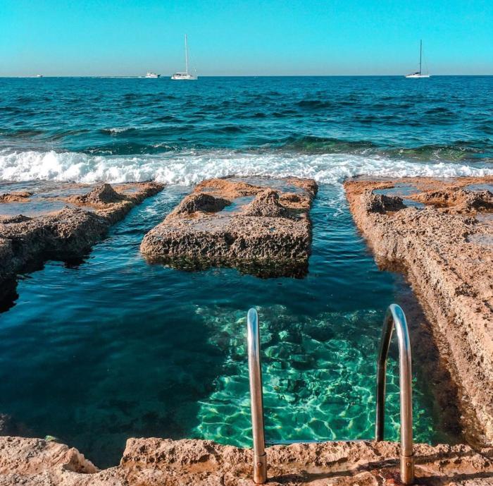 Sliema - 2 bedrooms apartment near the sea!