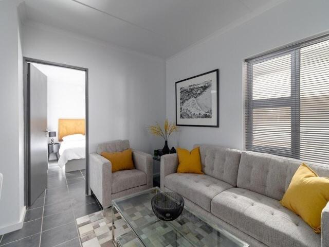 4 Essex Street Apartment