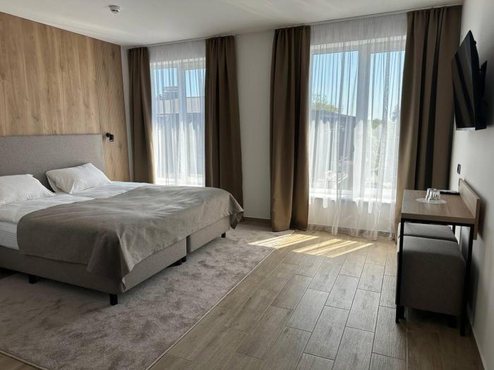 Inn West Hotel by Pysanka