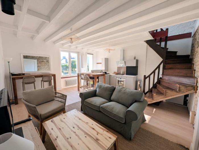 VIEUX PASSAGE, Maison avec cour privée à 150 m du PORT et de la PLAGE