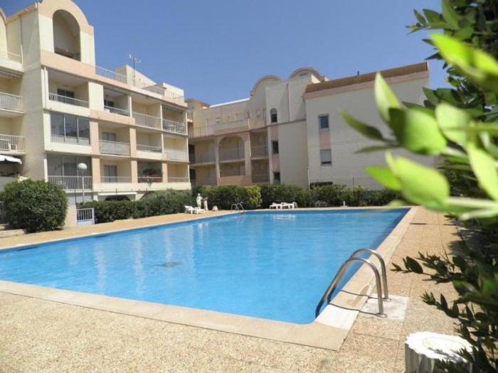 Gruissan Plage Studio RDC avec Piscine Wifi Parking Clim