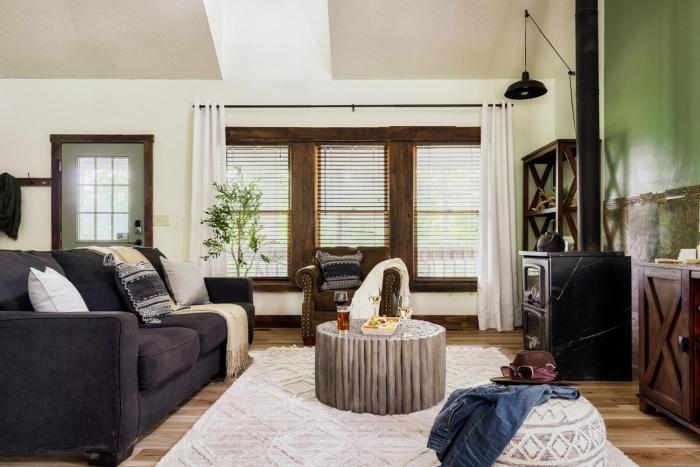 Cozy Hilltop Cabin with Hot Tub & Forest Views