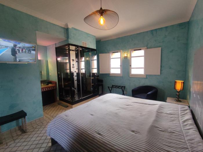 Chambre 3, Riad 3 Couple only au village naturiste