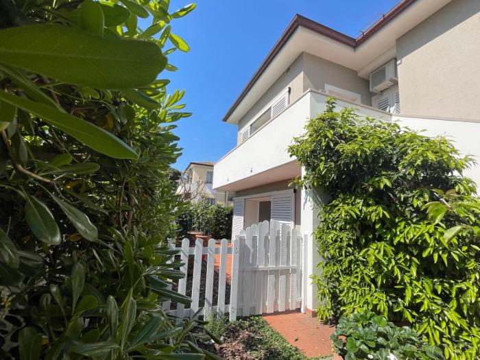 Casa Sara 3 km dal mare aria condizionata by ToscanaTour