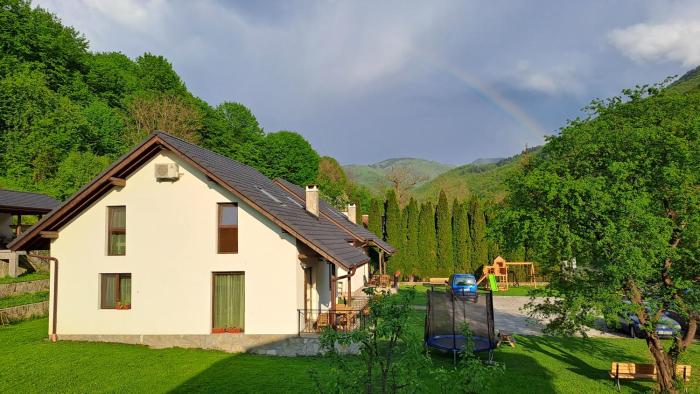 Тиловите къщи