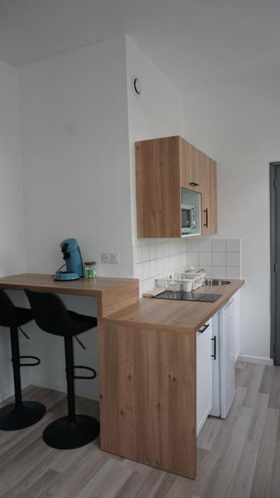 Studio bien placé, accès rapide A2 et centre