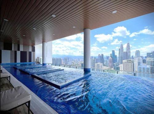 Dreamy Destiny Suites At Infinitum KLCC Pool View