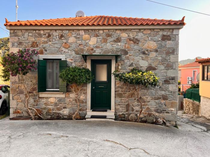 The Nomad Stone House
