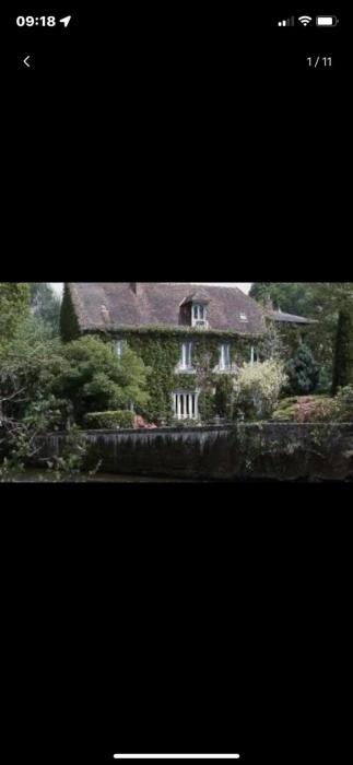 Moulin Grand, entire accommodation, 2br park river