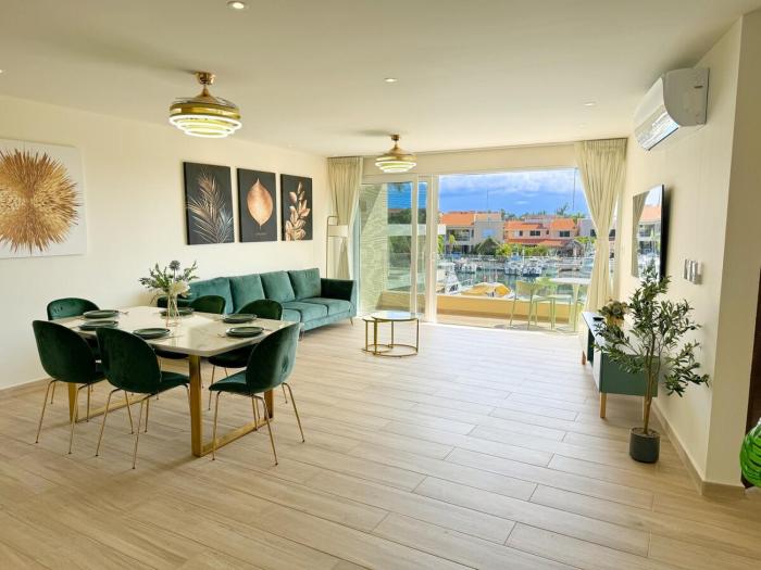 Azure Caribbean Emerald Spirit