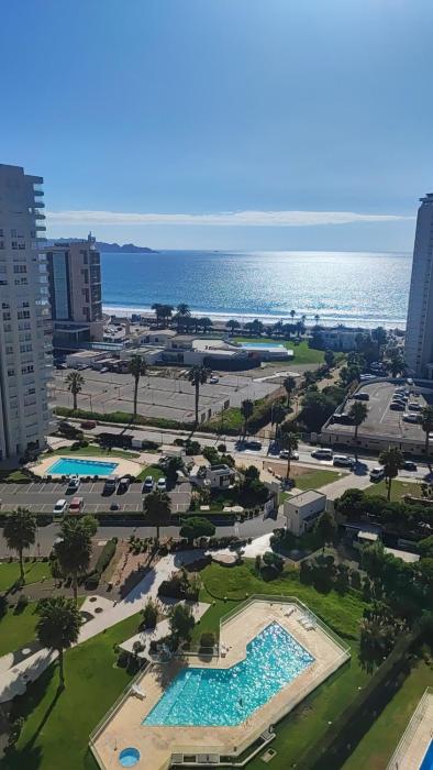 Marina Horizonte vista al mar