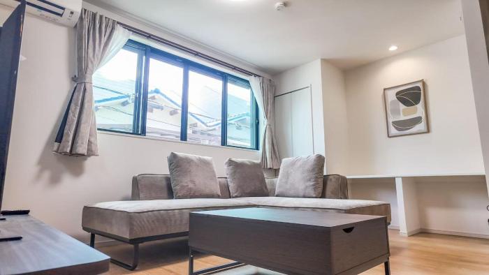 Little Planet Kyobashi Osaka Castle park for eight people free parking