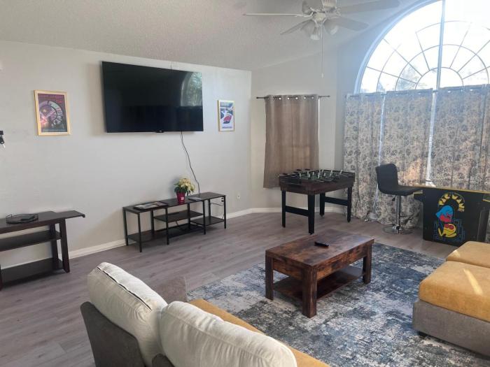 3-BR Condo near Disney & Universal