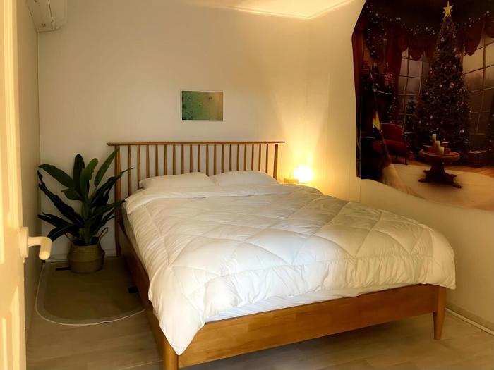 ANKE HOUSE #3 minutes to Ewha University Station #Line 2 #Two rooms