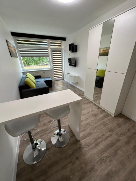 Studija su balkonu Palangos centre