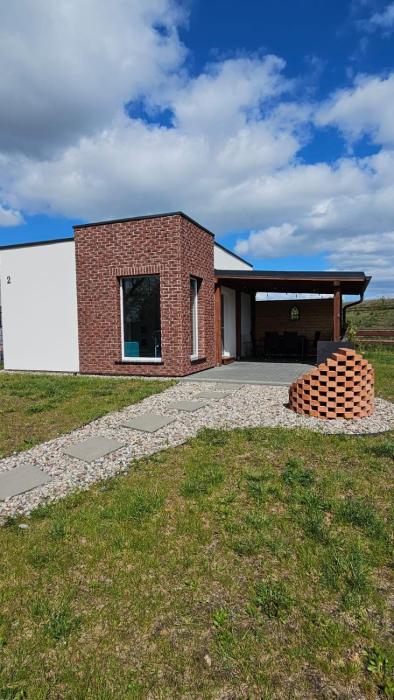 Domki nad jeziorem 2