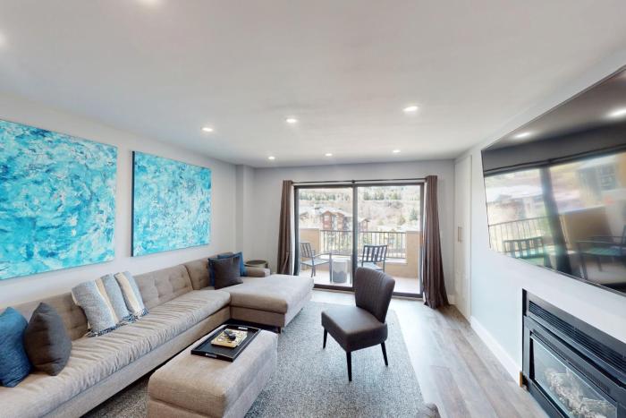 The Seasons at Avon 422