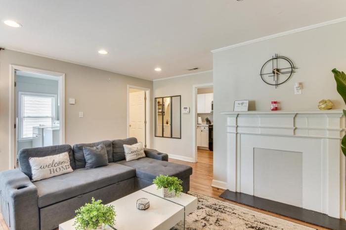 Less Than 2 Mi to Uptown Charlotte Home with Large Yard!