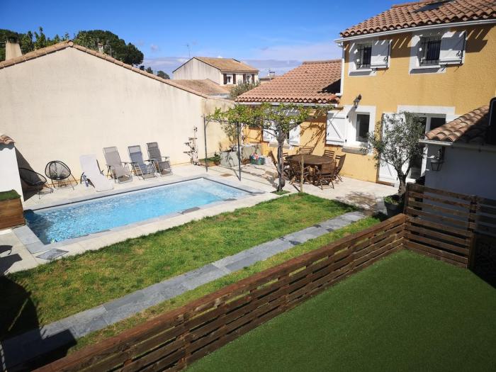 Belle maison familiale avec piscine, city stade, et nombreuses activités