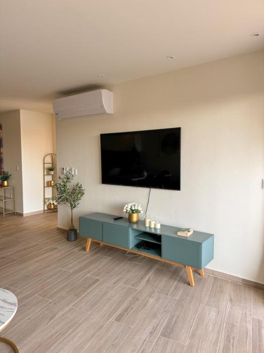 Azure Caribbean Green Spirit