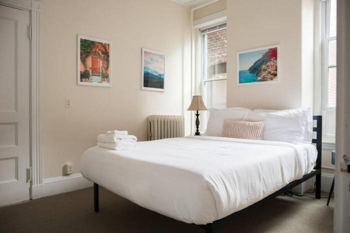 Charming 1 Bedroom Newbury Street