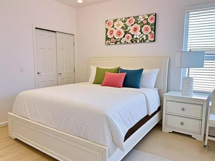 Elegant King Suite Room in villa -Private Bath-5 Star Resort-Pool-SPA-Disney-Club-Water Park