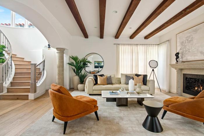 3BR La Jolla Village Walk to Beach