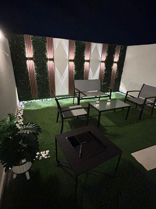 استديو أنيق بجلسة خارجية خاصة