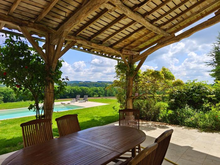 Gite Le Solquirit - avec piscine et vue imprenable