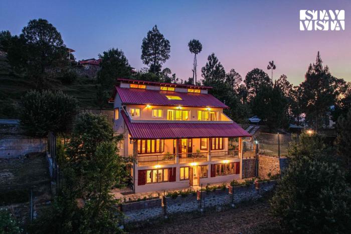 Little Frida by VEO, StayVista - 3BHK Villa with Home Theatre & Alfresco Dining