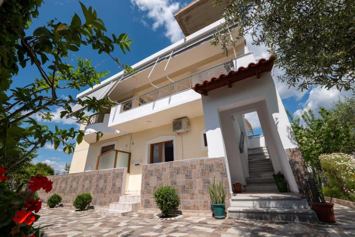 Villa Tre Motrat Ksamil