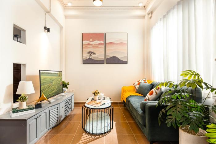 Entire 5BedRoom House Central Saigon Quiet Alley in District 3