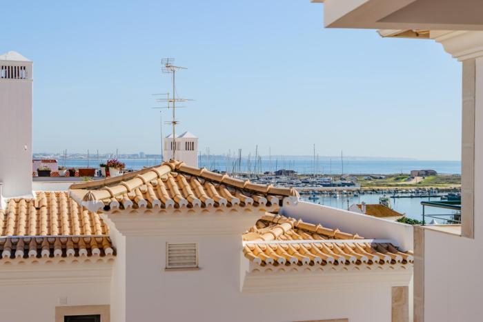 Pura Vida, Central Lagos Retreat