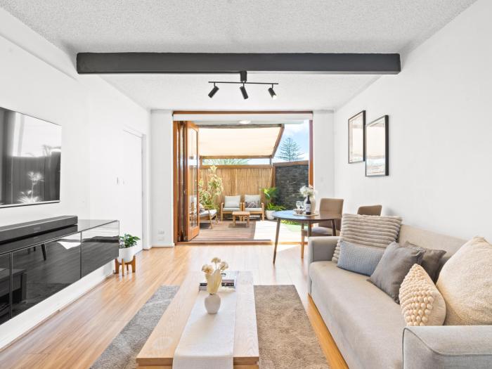 Ultimate Luxury Beachside Escape in West Beach