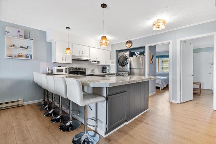 Ocean Block 3-Bedroom Condo with Panoramic Views in Ocean City