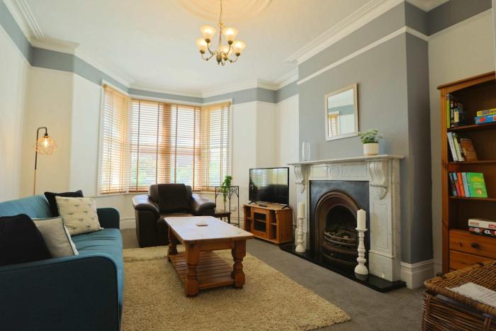 Hotwells spacious flat sleeps three