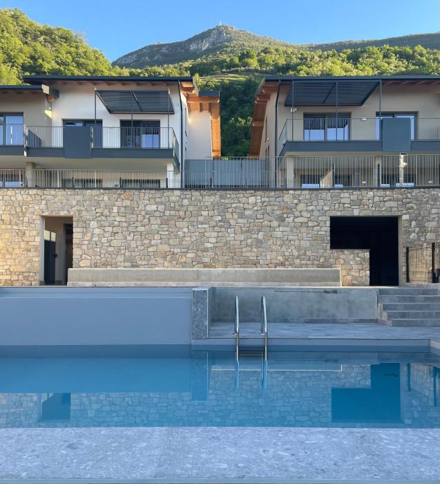 Brighter Days - Two-room apartment with lake view and pool