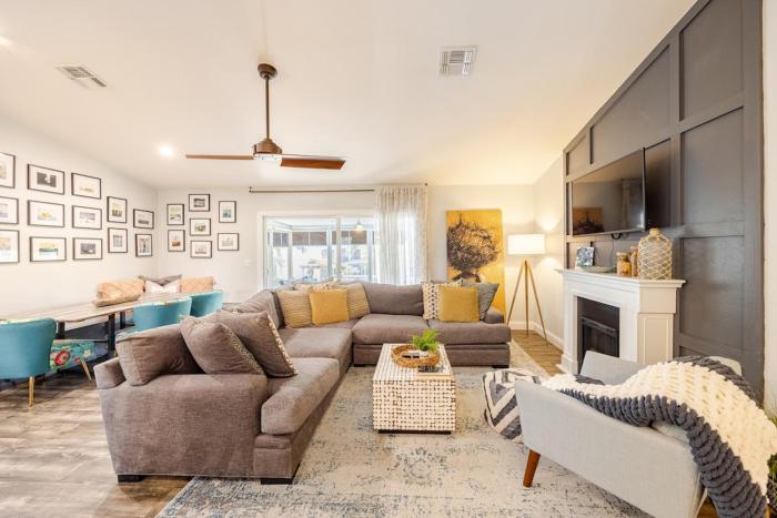 Waterfront Home Just Minutes To Beach