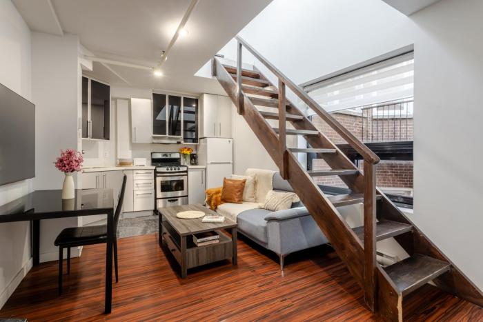 1BDR Mezzanine-Bishop-Vibe Central MTL