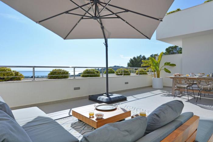 Altea Bayview Apartment by NRAS