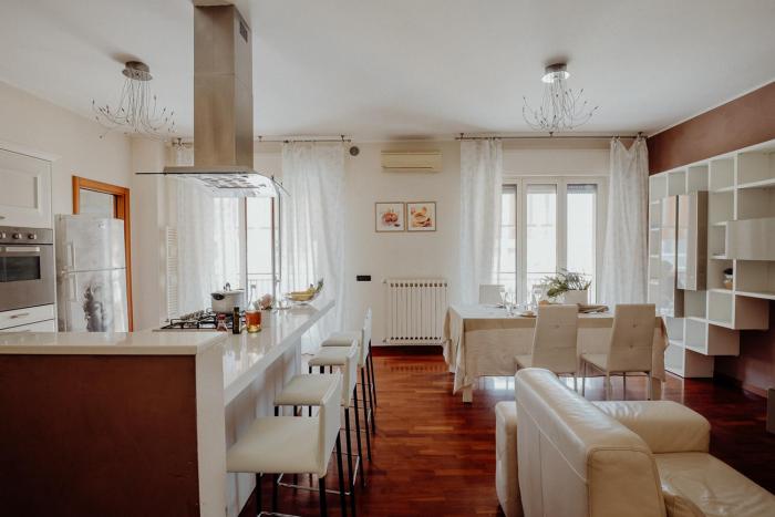 La Gemma Rossa by Monholiday