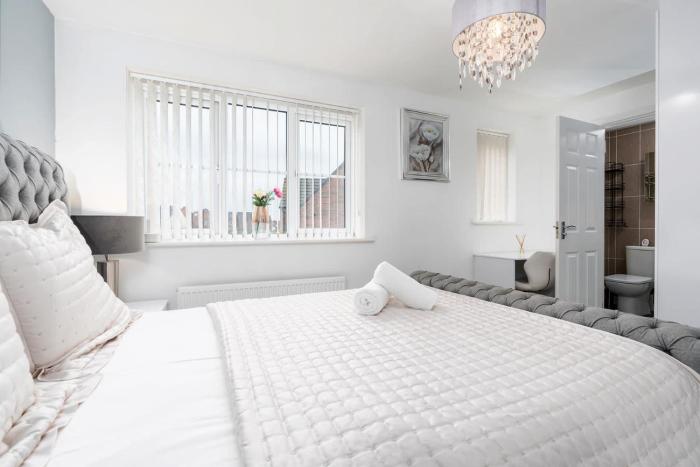 Charming 3 Bedroom Home with Garden near Doncaster