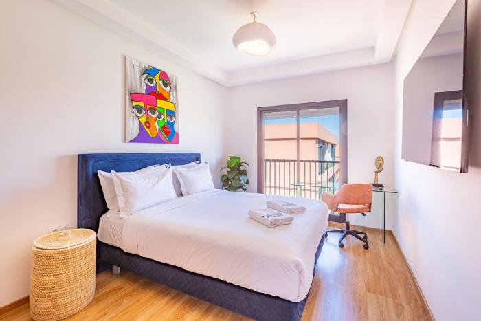 New! Appt moderne avec terrasse et vue piscine