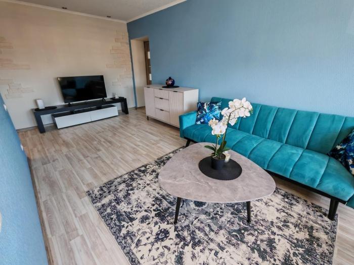 SEASIDE apartment, sleeps 3 persons